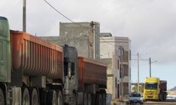 معضل قدیمی نبود پارکینگ مناسب منتظر نگاه مهربانانه دستگاه های متولی