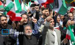 تجمع مردمی در محکومیت اغتشاشات